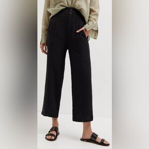 Anthropologie The Cropped Straight Pants in Black Size 0